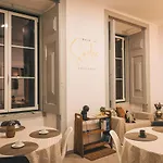 Walk'in Sodre Hostel
